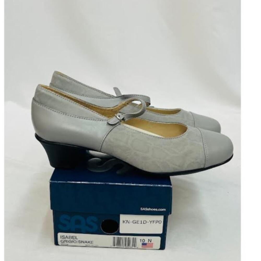 NWB! SAS Isabel Pumps Grigio/Snake 10 N - Narrow (AA)